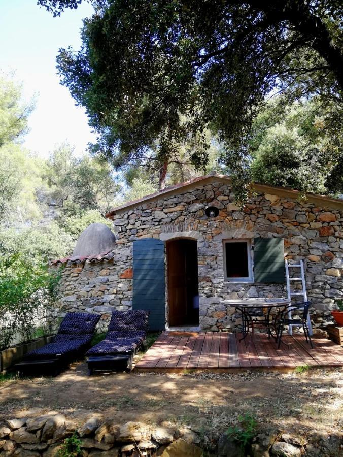 Les Cabanons Sainte Victoire Hotel Exterior foto