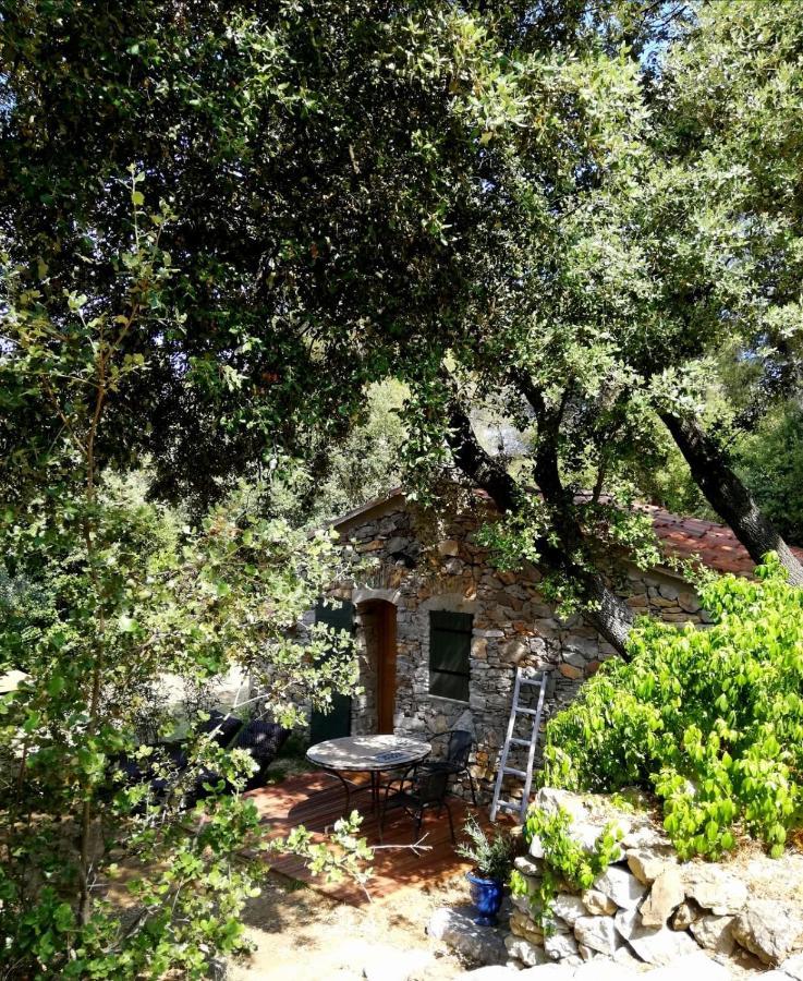 Les Cabanons Sainte Victoire Hotel Exterior foto